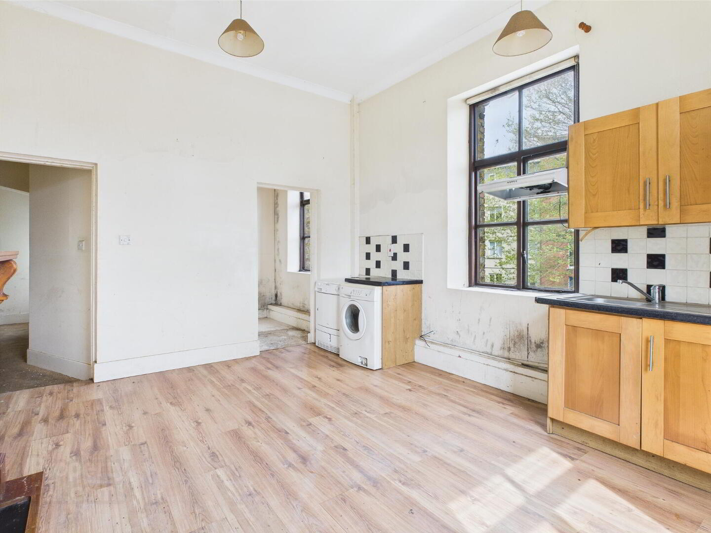 Apartment 26 Manor Court 7 of 13