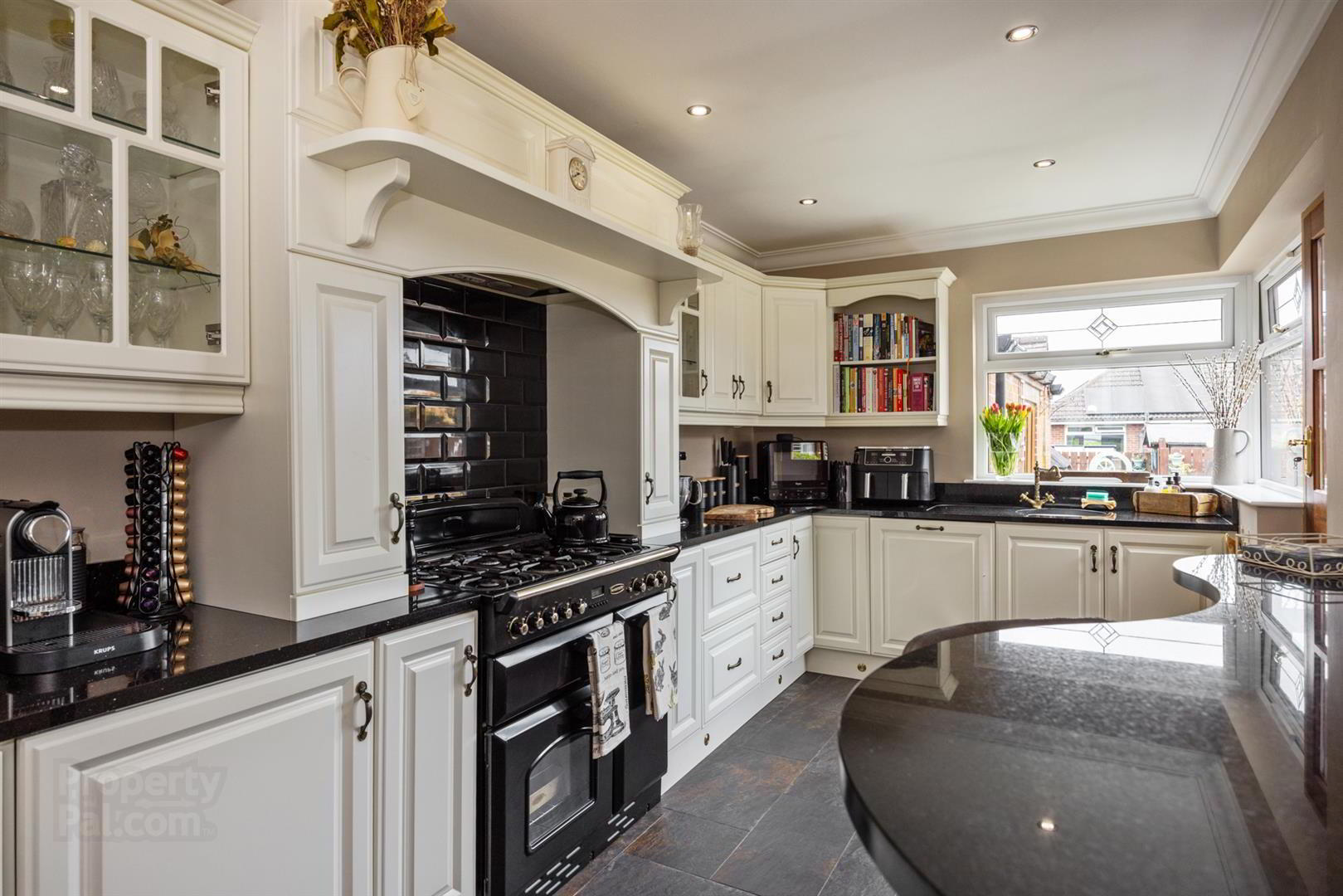 35 Beechgrove Avenue 13 of 43