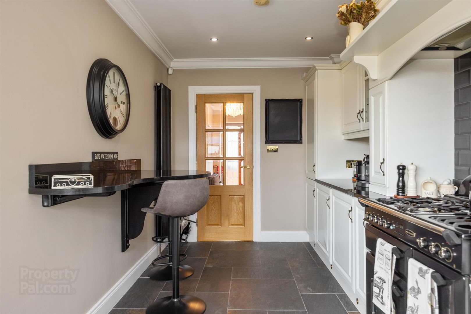 35 Beechgrove Avenue 16 of 43