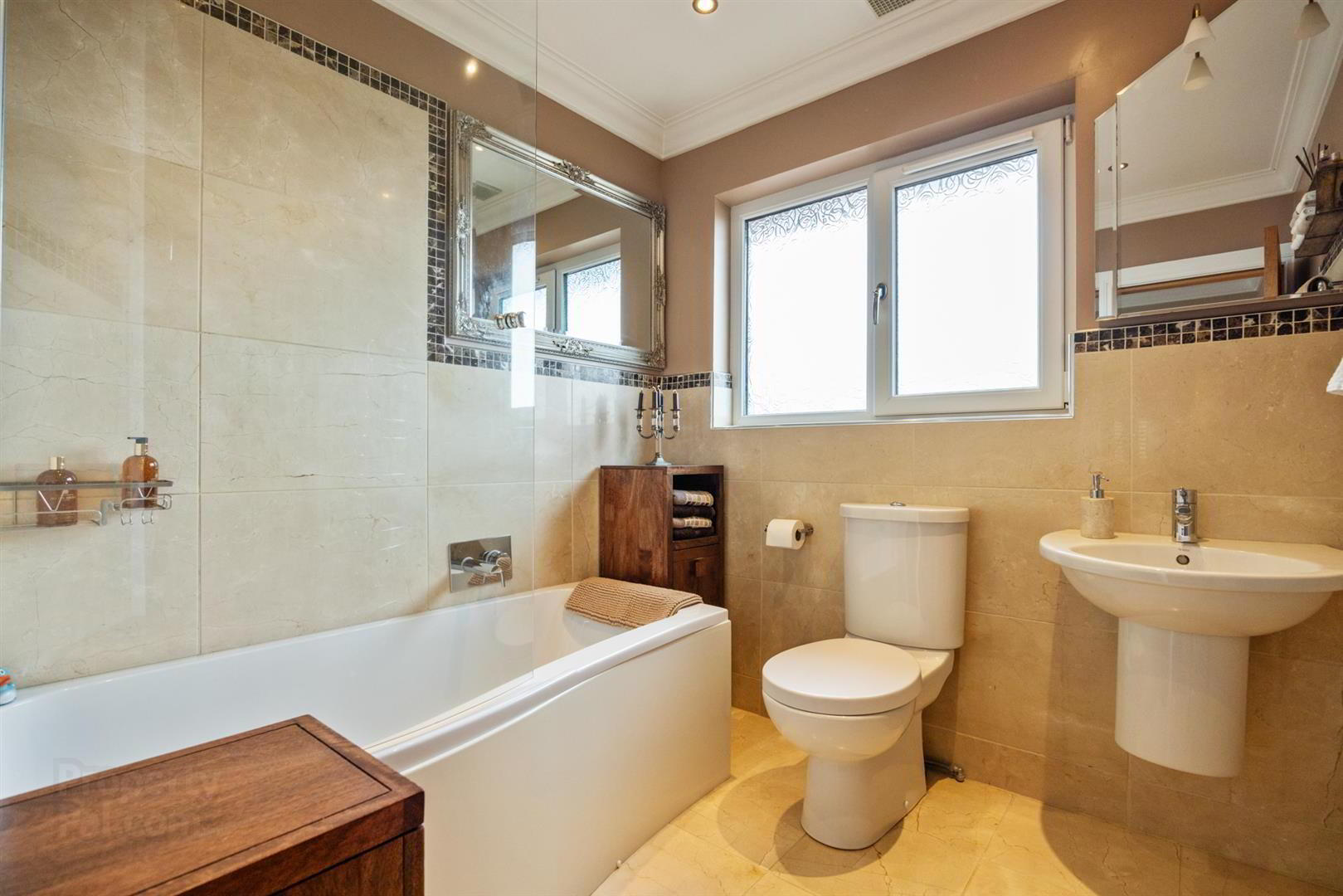 35 Beechgrove Avenue 25 of 43