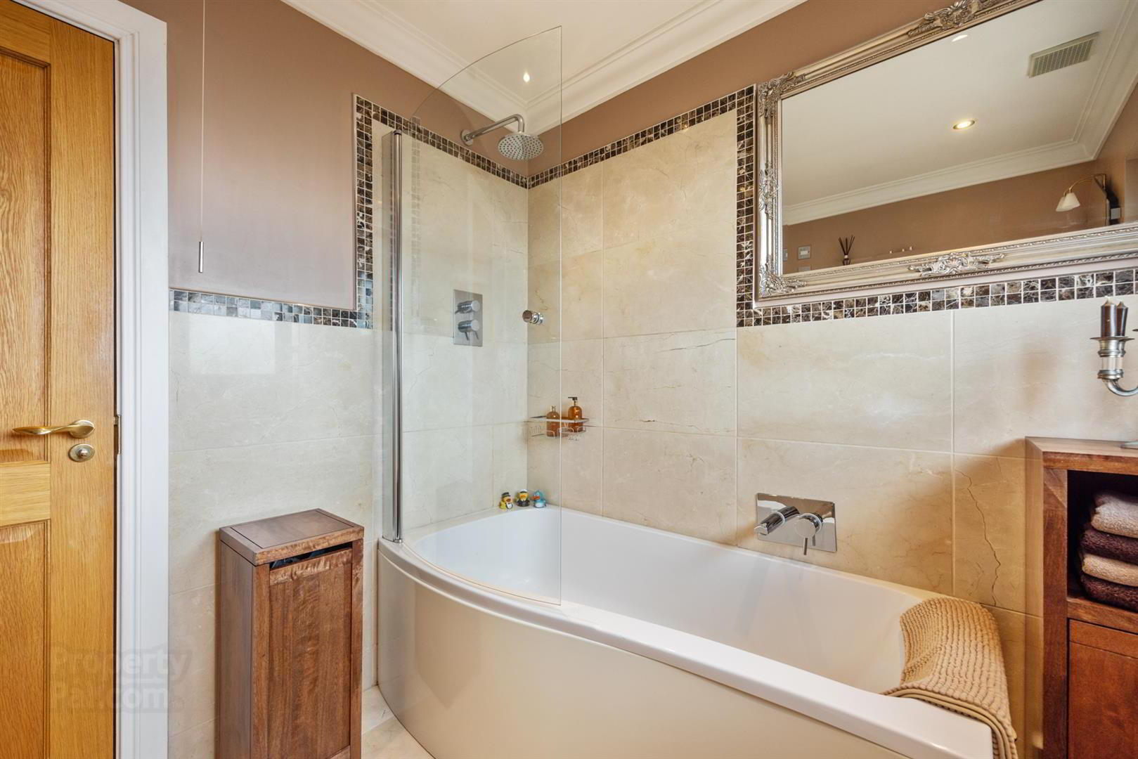35 Beechgrove Avenue 26 of 43