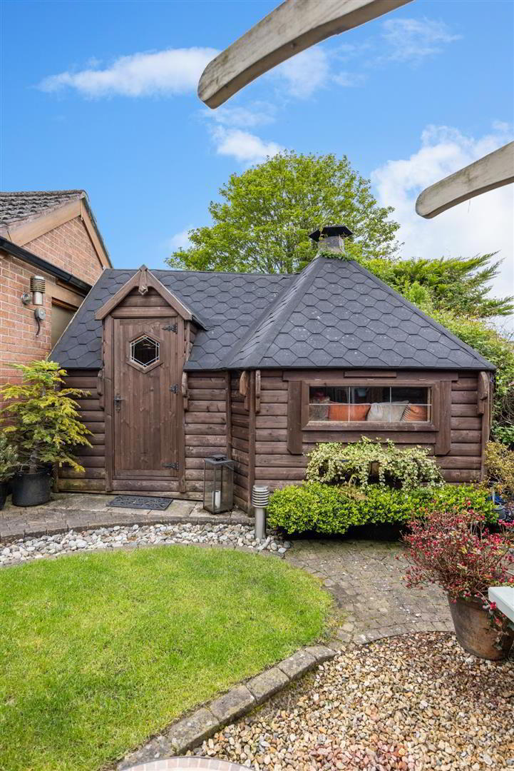 35 Beechgrove Avenue 34 of 43