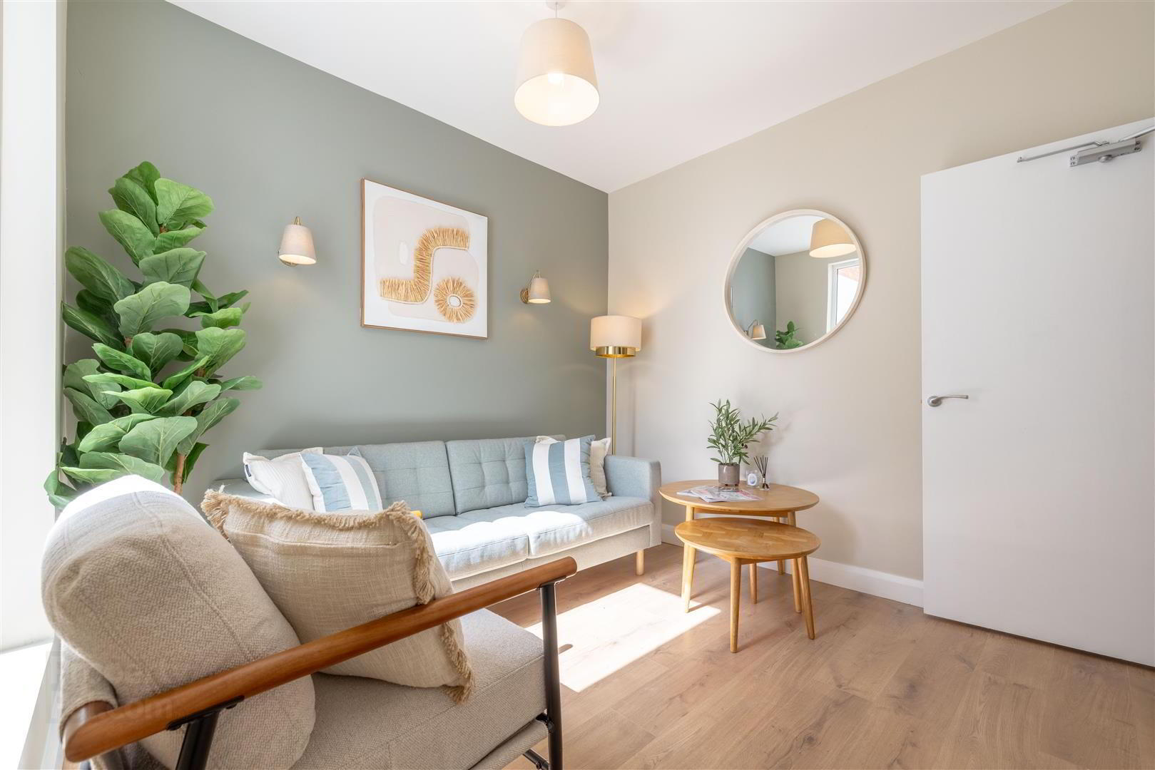 1,2,3, 4,5, 28 Glendower Street 15 of 20