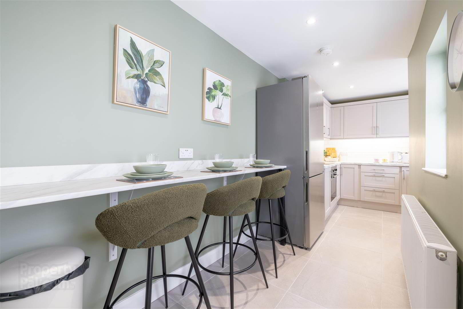 1,2,3, 4,5, 28 Glendower Street 16 of 20