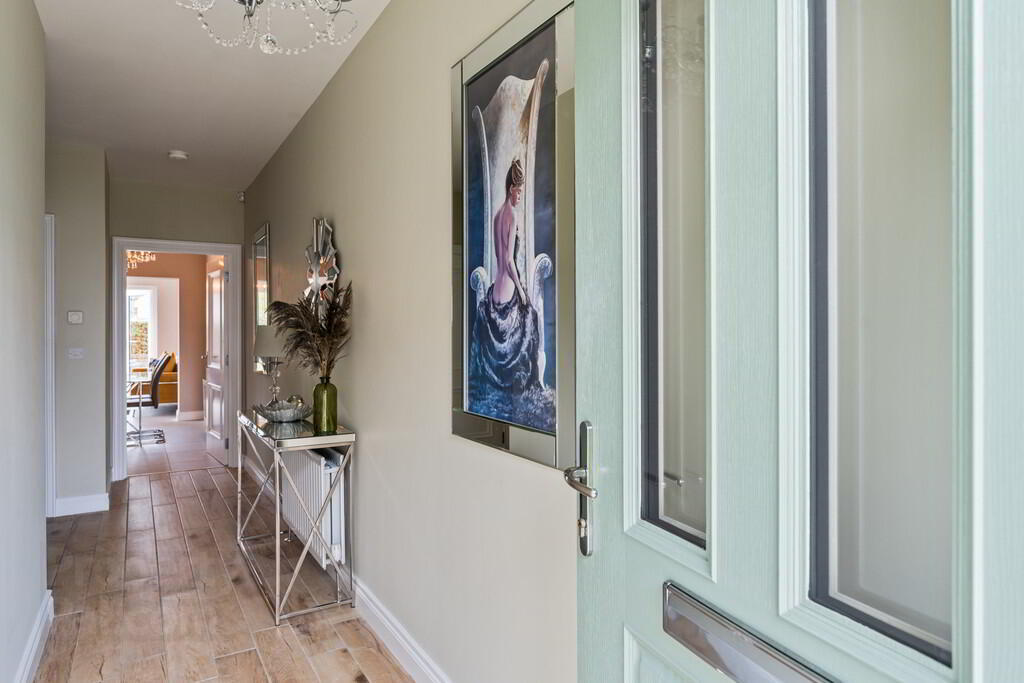 15 Rowanvale Crescent 3 of 23