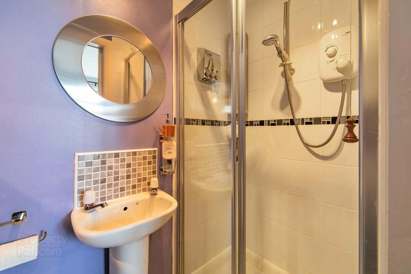 8 Thornhill Mews 14 of 26
