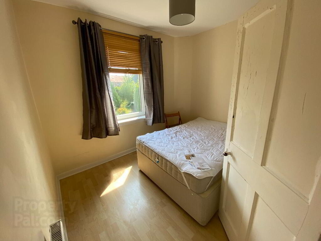 23 Saughton Gardens 4 of 6