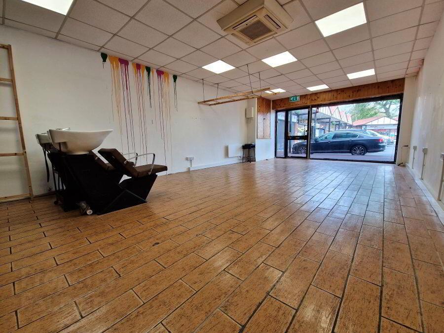 Unit 3, Monastery Shopping Centre 6 of 11