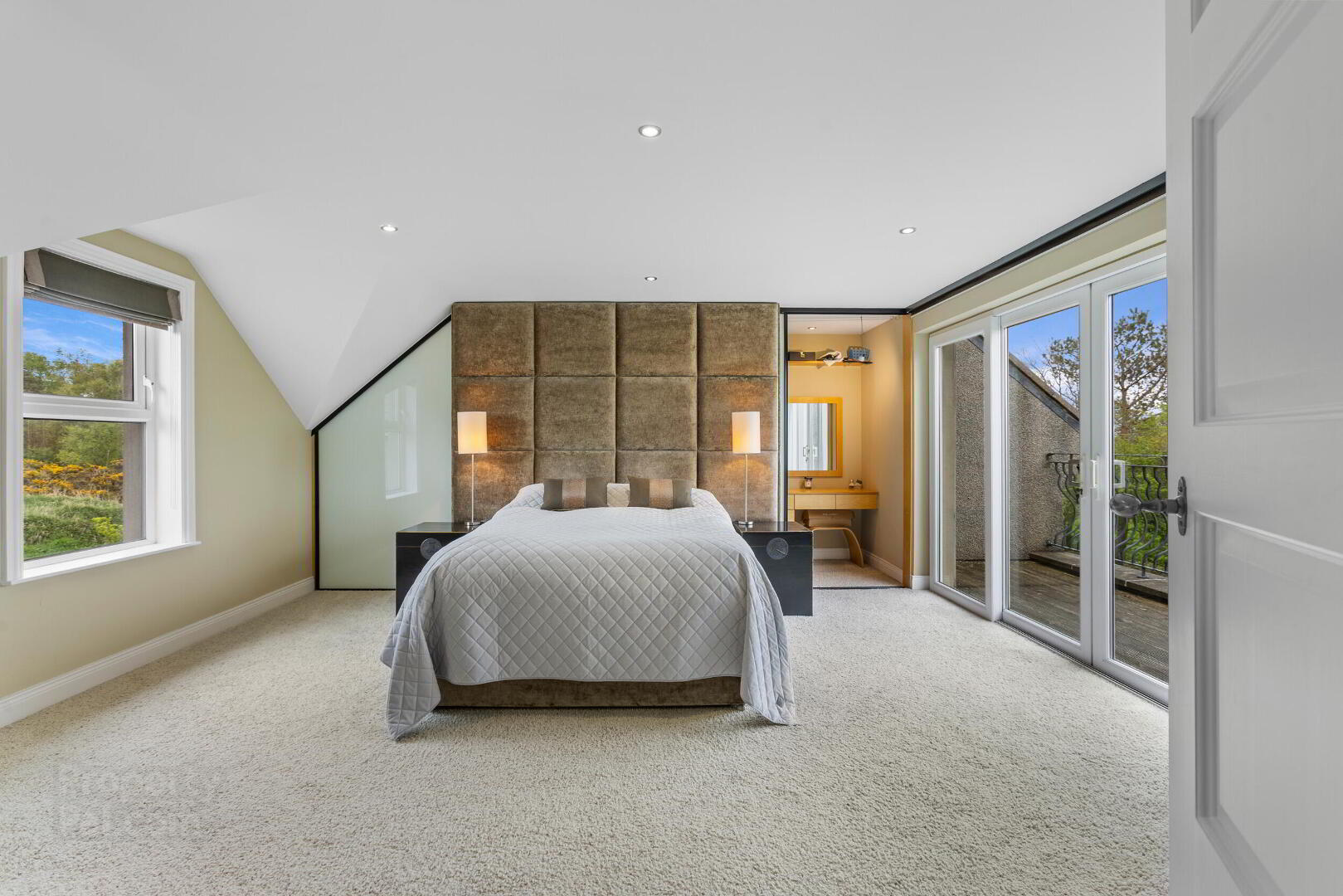 40 Riverside Road 17 of 32