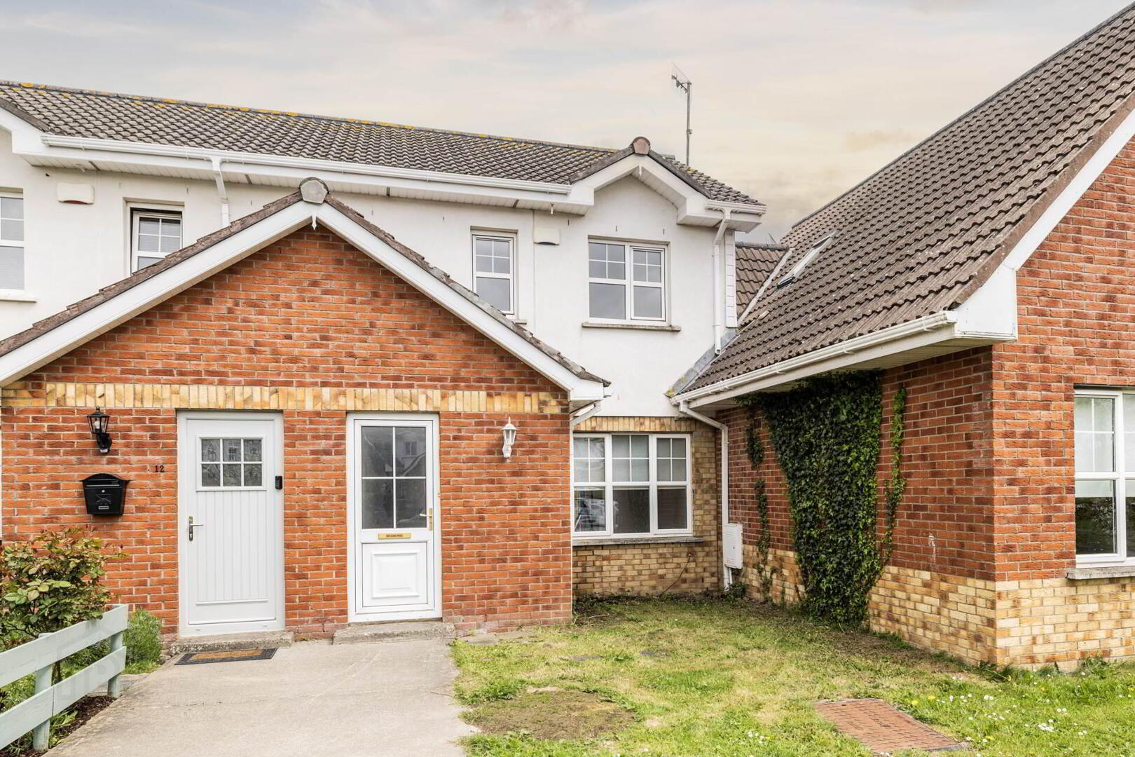 10 Grange Avenue 1 of 19