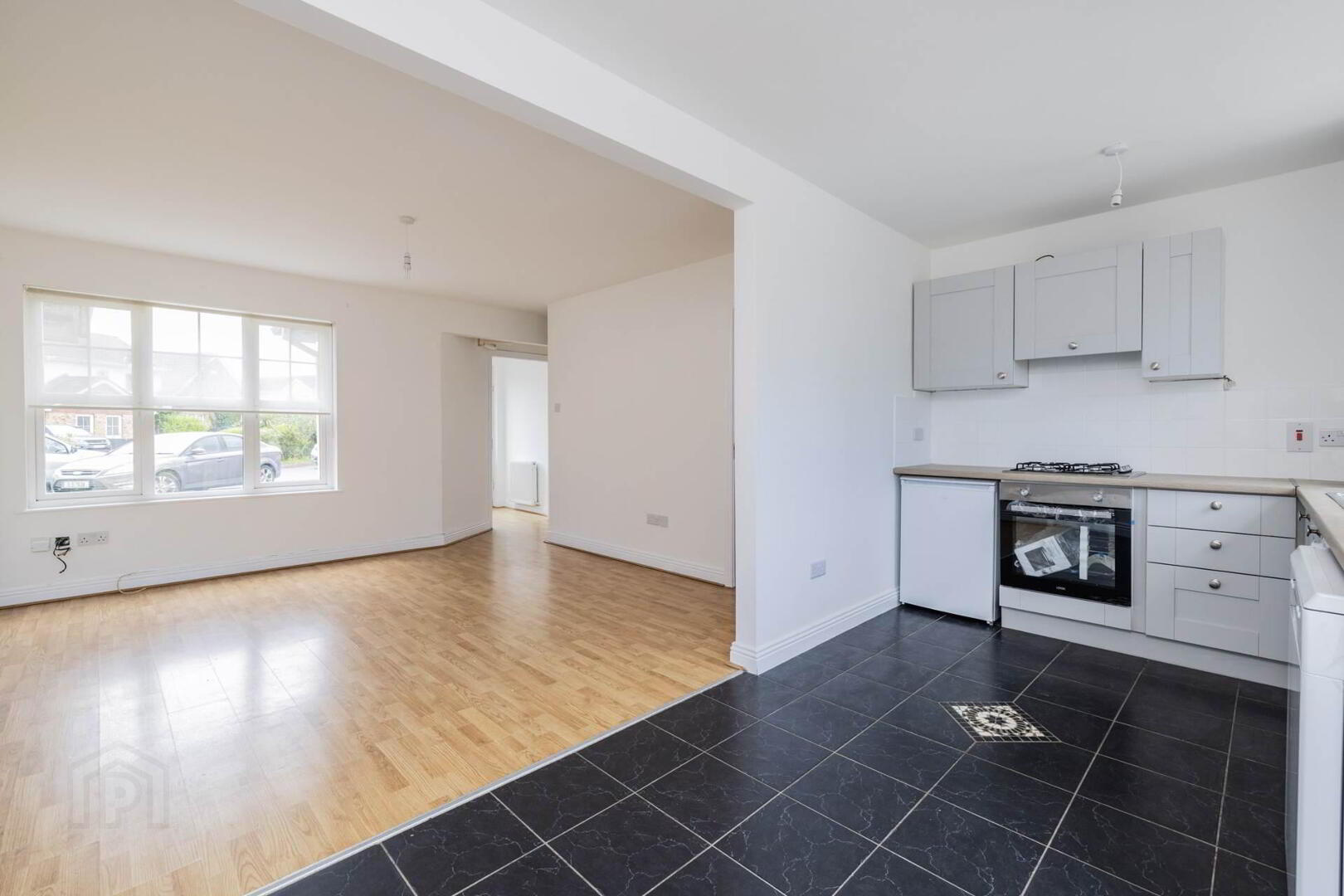 10 Grange Avenue 8 of 19