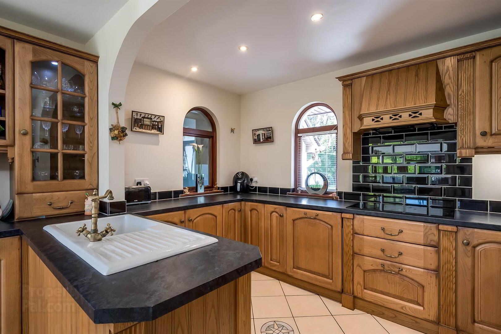 3 Lorne Lane 11 of 46