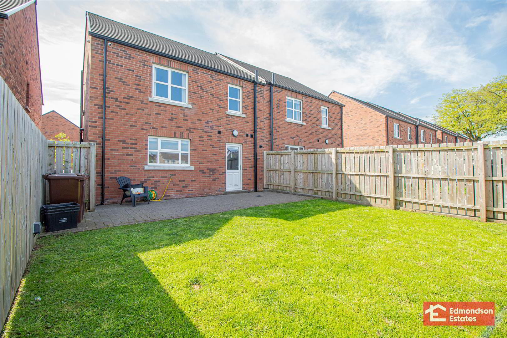 18 Shaws Wood 29 of 31