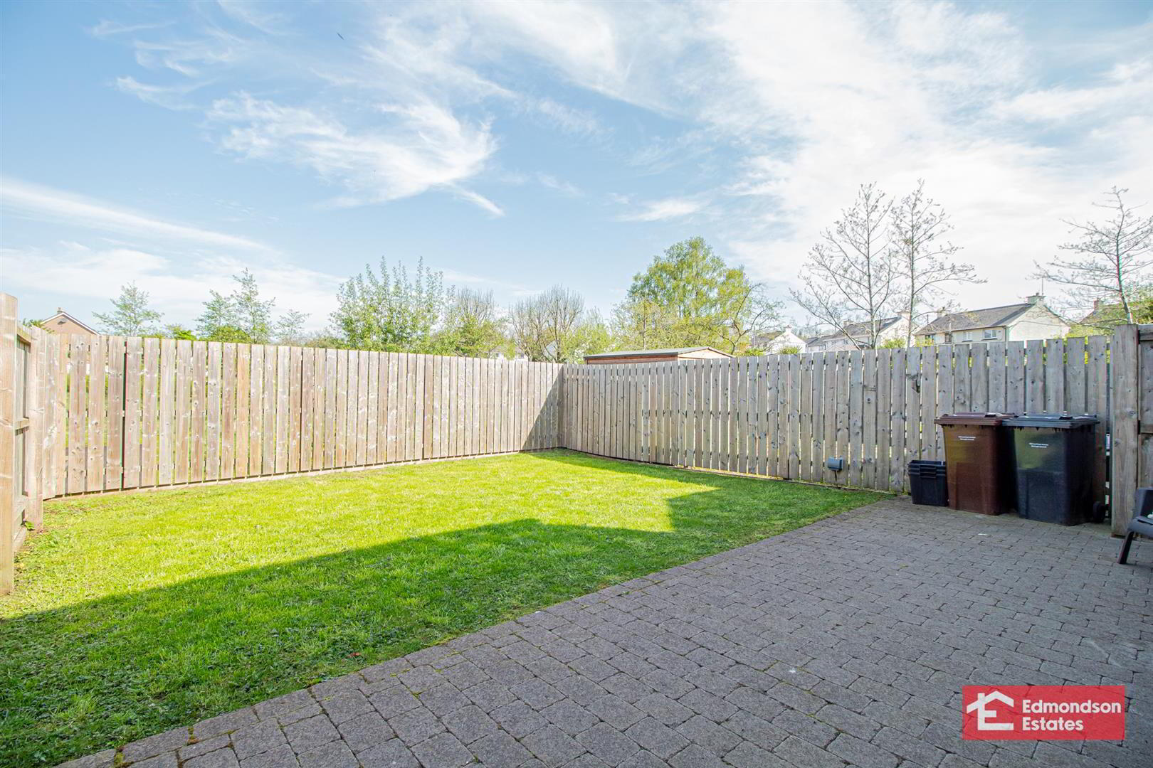 18 Shaws Wood 30 of 31