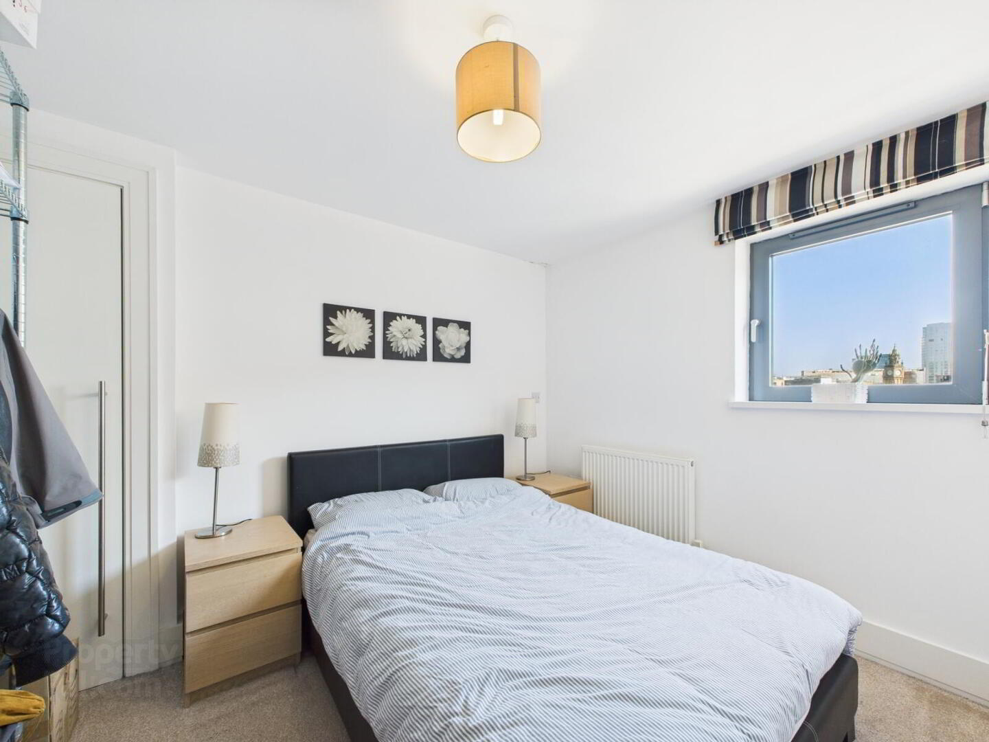 Apartment 301 2 William Street South 6 of 11