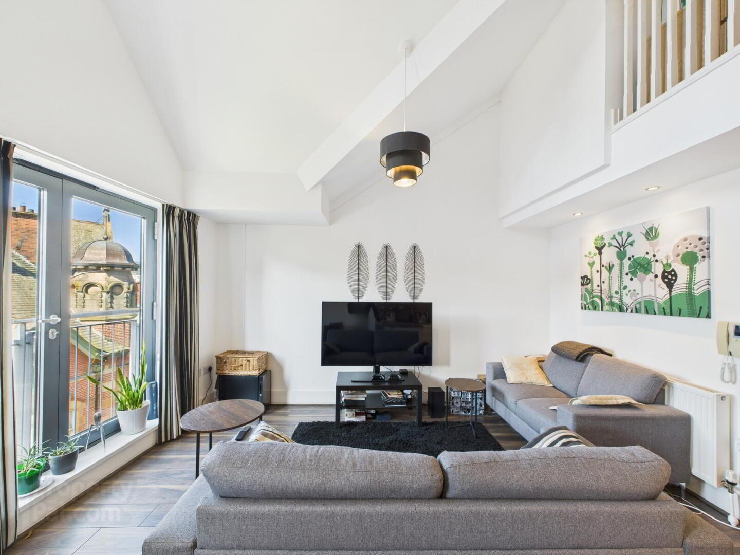 Apartment 301 2 William Street South 1 of 11