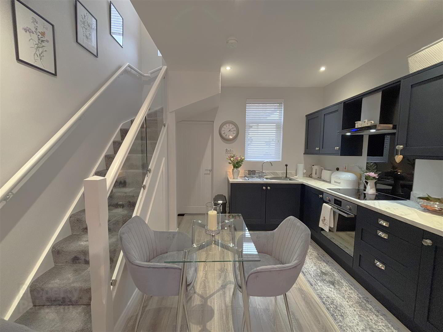 12 Glenvale Street 6 of 17