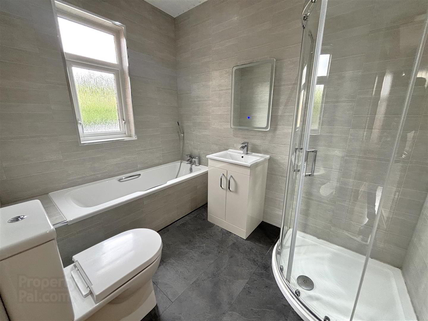 2 Innisfayle Gardens 16 of 21
