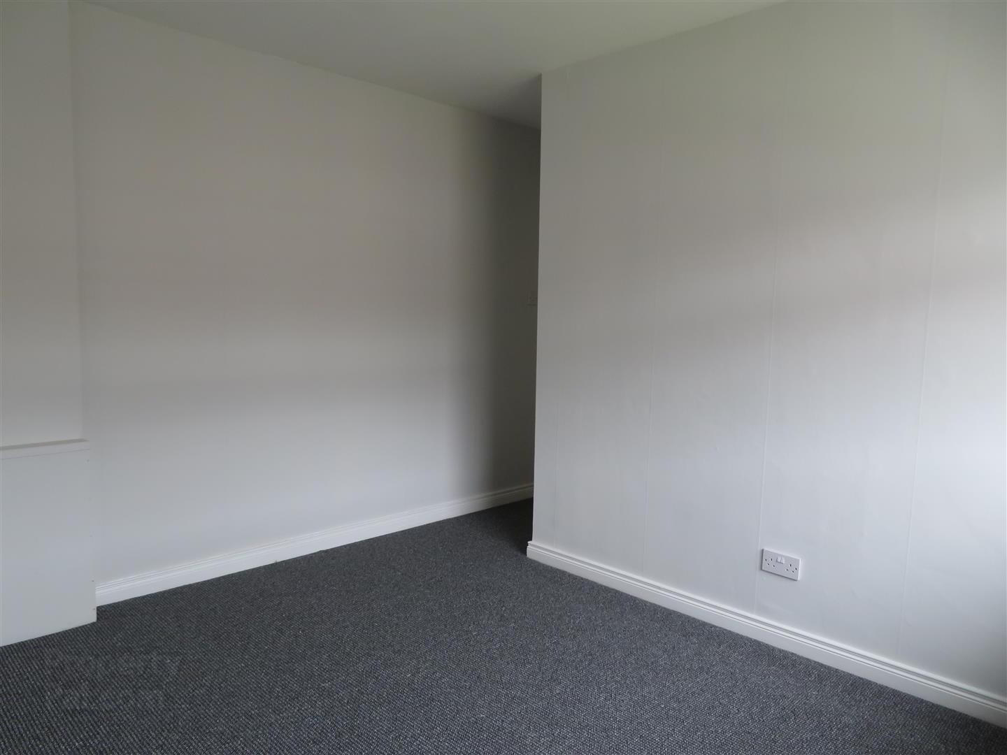 53 Glenavon Crescent 6 of 17
