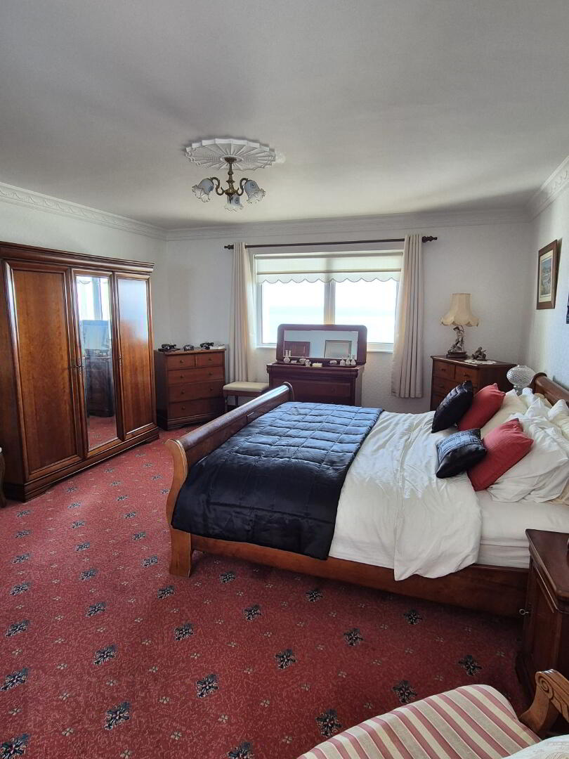Langbank, 53 Ameracam Lane 79 of 94