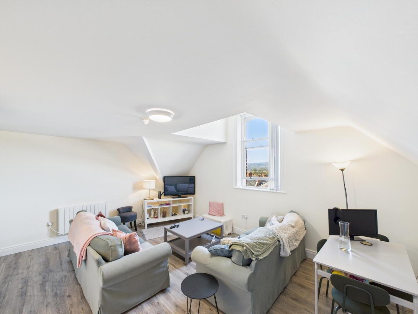 Flat 5a, 6 Randal Park 3 of 10