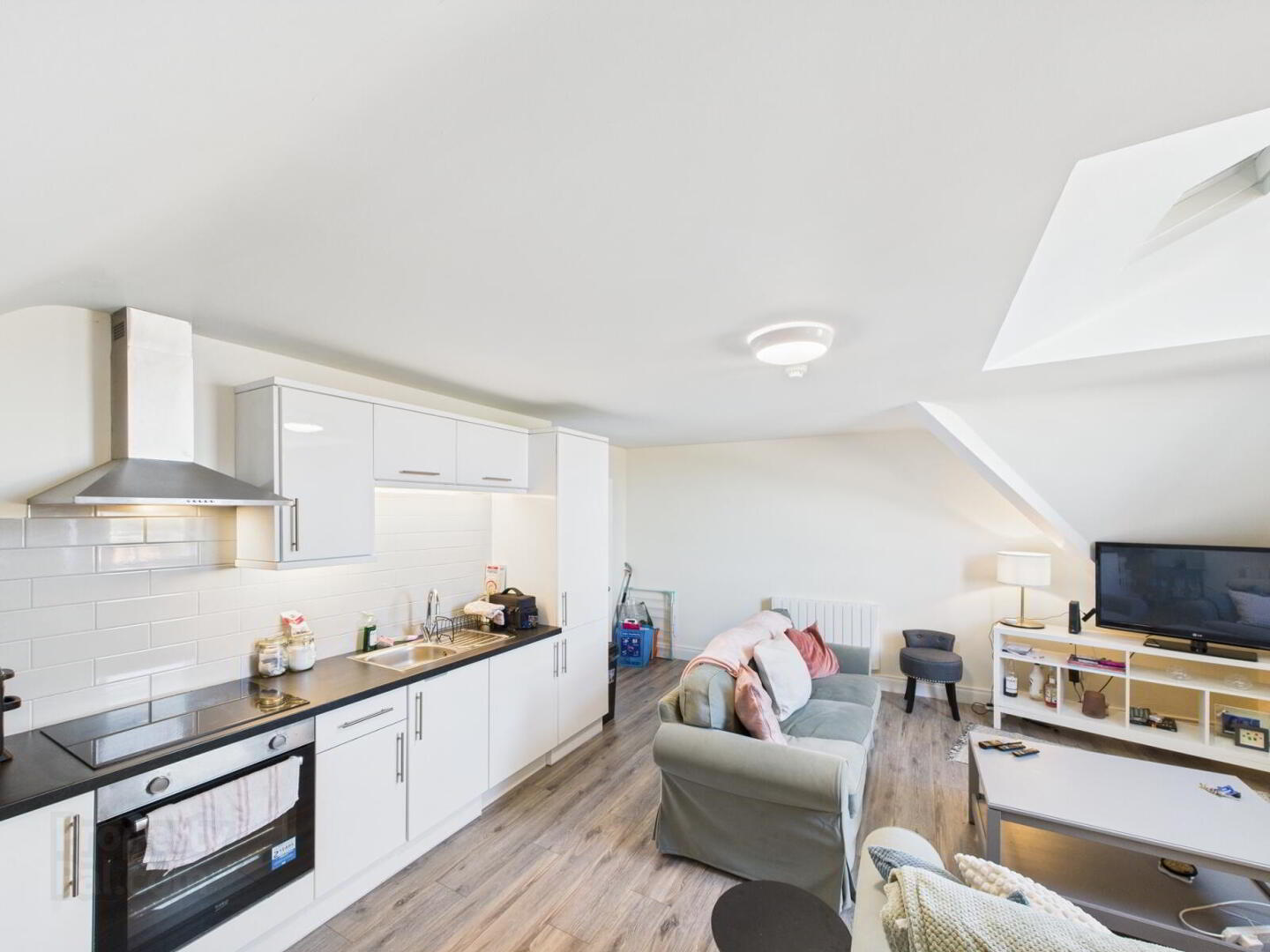 Flat 5a, 6 Randal Park 4 of 10