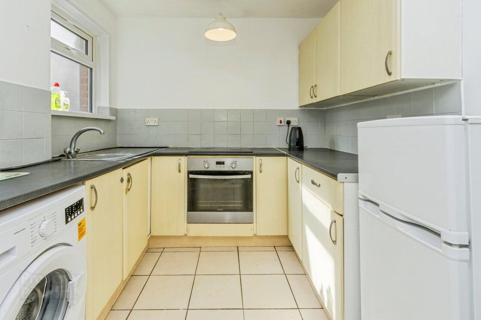 29 St. Judes Crescent 8 of 20