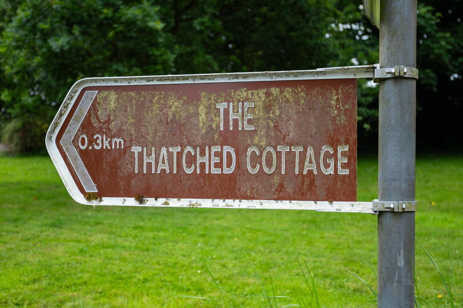 The Thatched Cottage, Laght 10 of 24