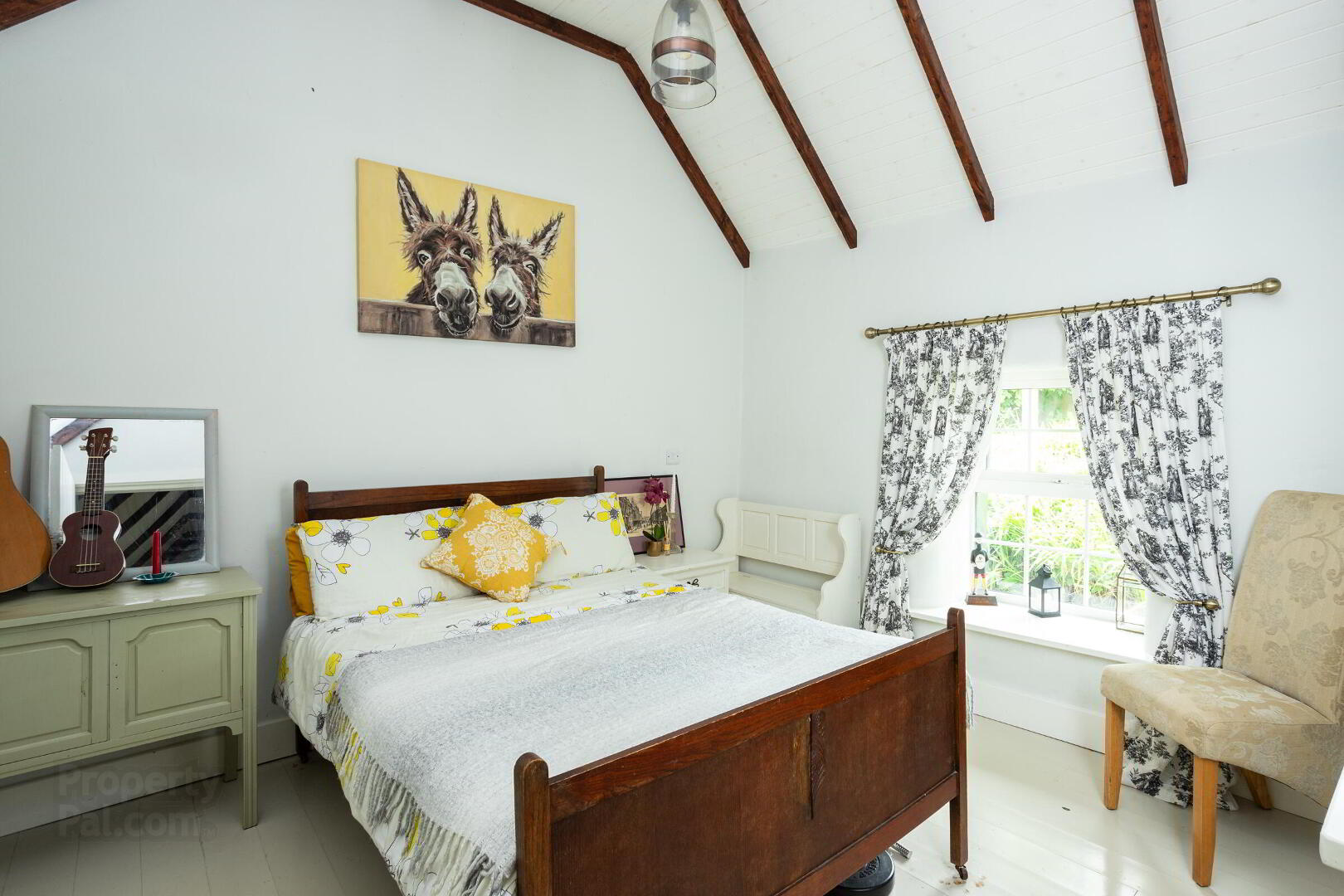 The Thatched Cottage, Laght 21 of 24
