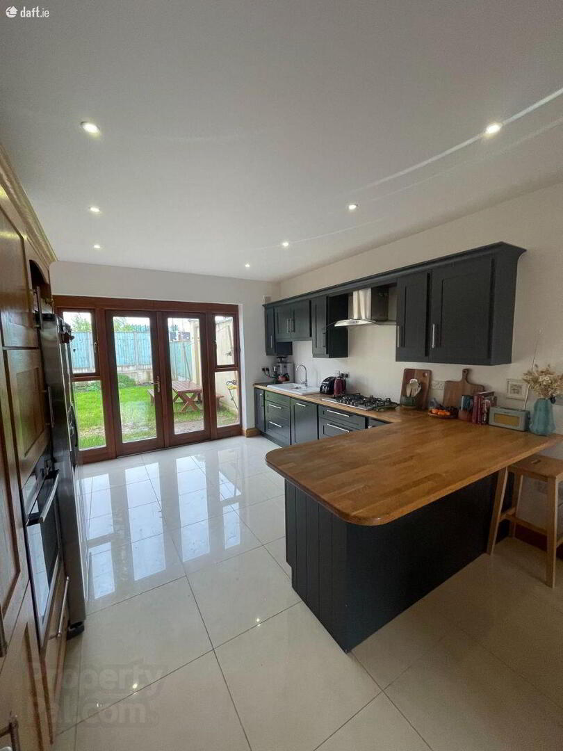 45 Kingsfort Avenue 12 of 55