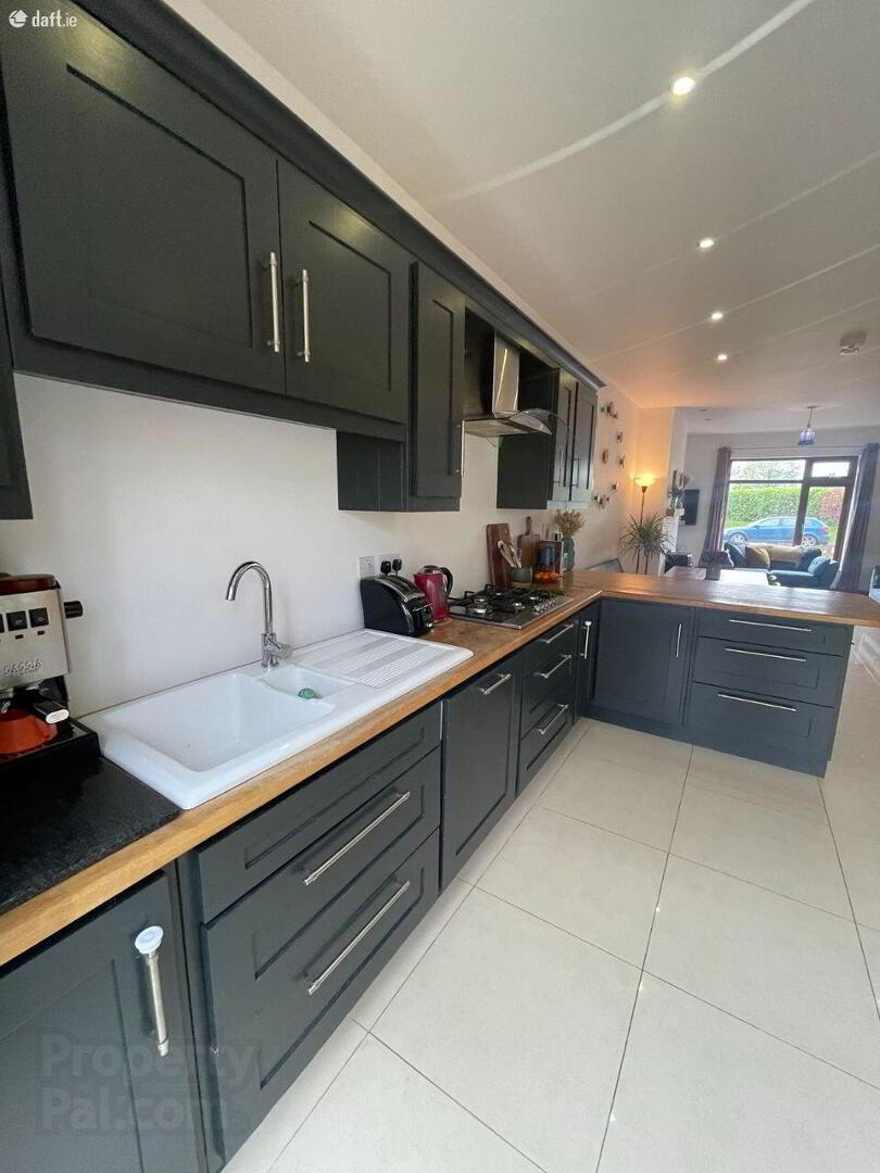 45 Kingsfort Avenue 13 of 55