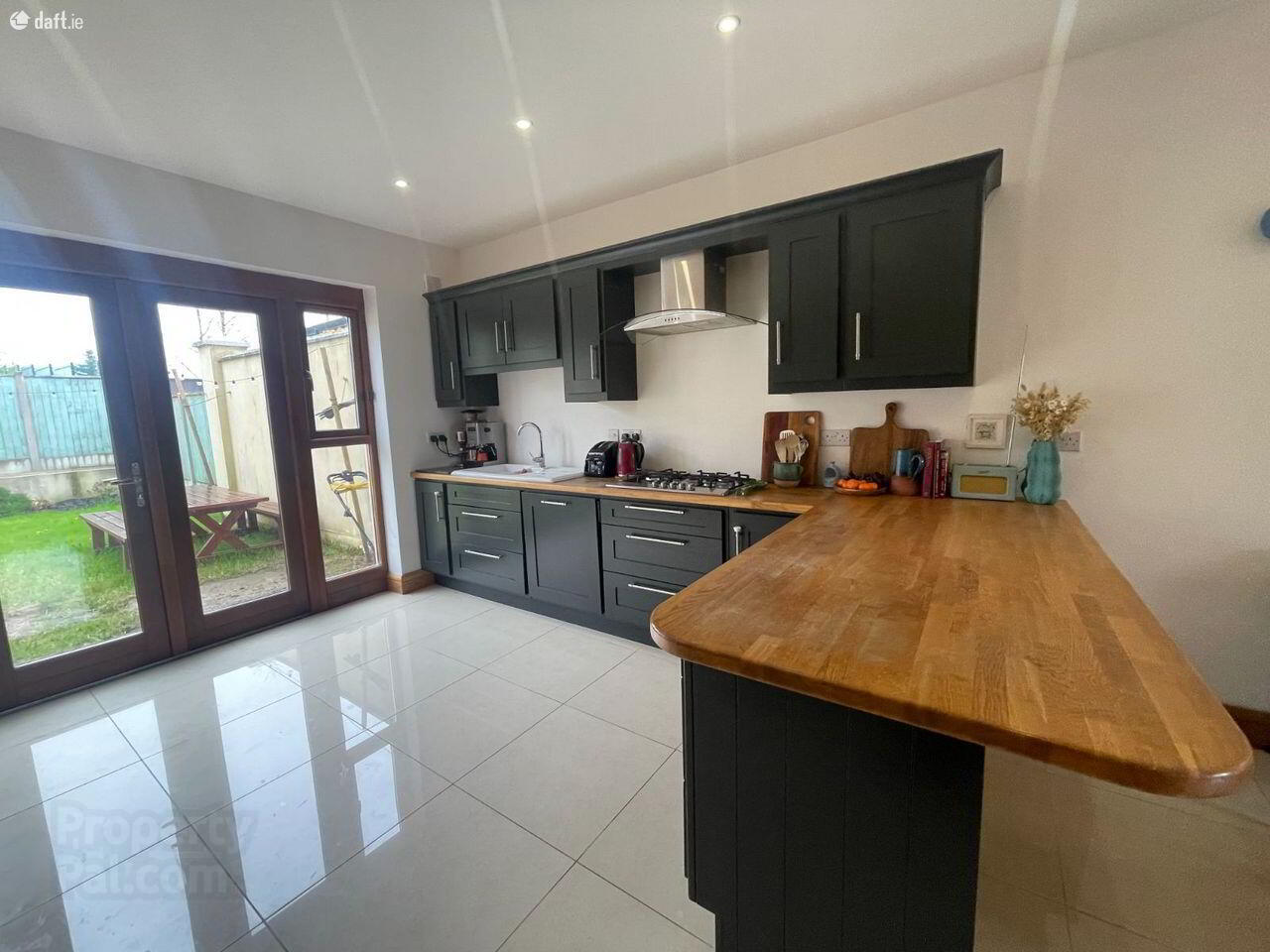 45 Kingsfort Avenue 11 of 55
