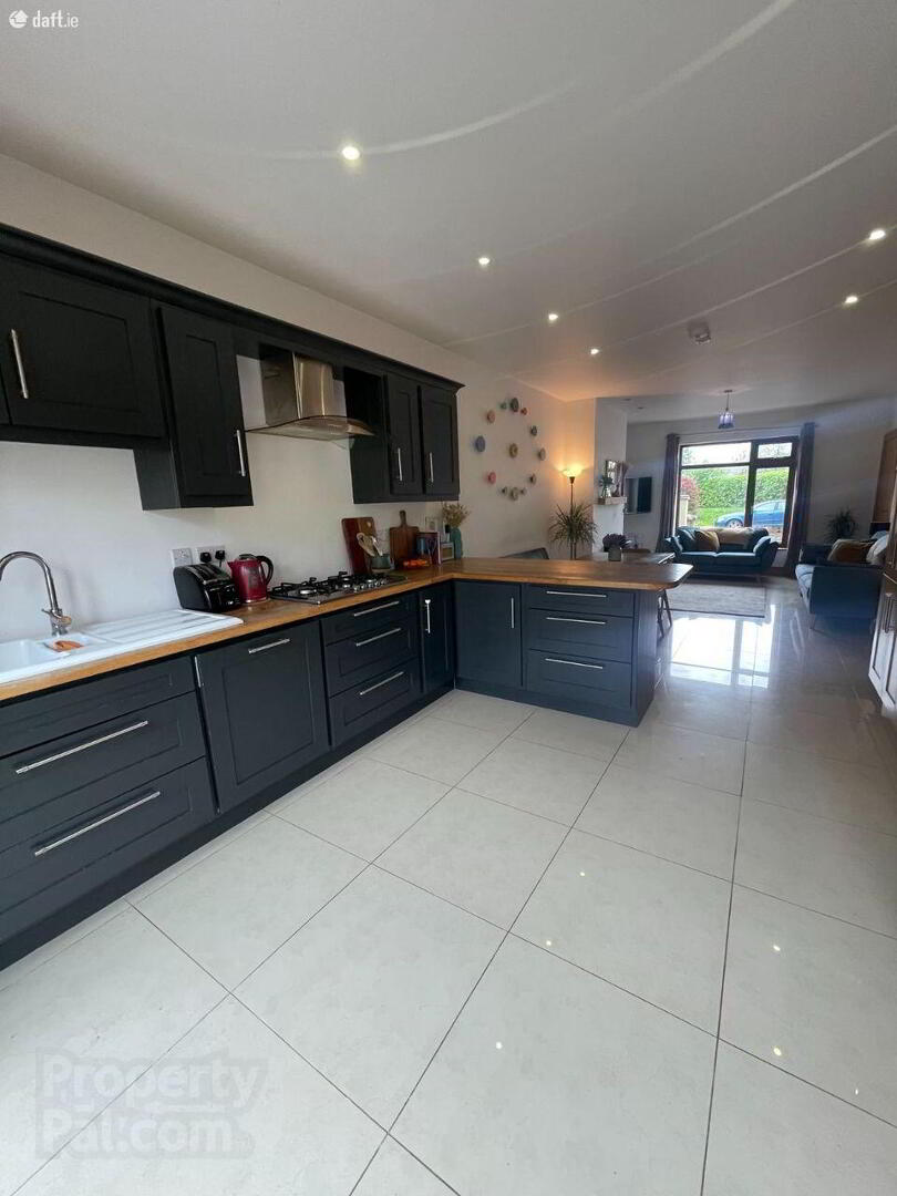 45 Kingsfort Avenue 9 of 55