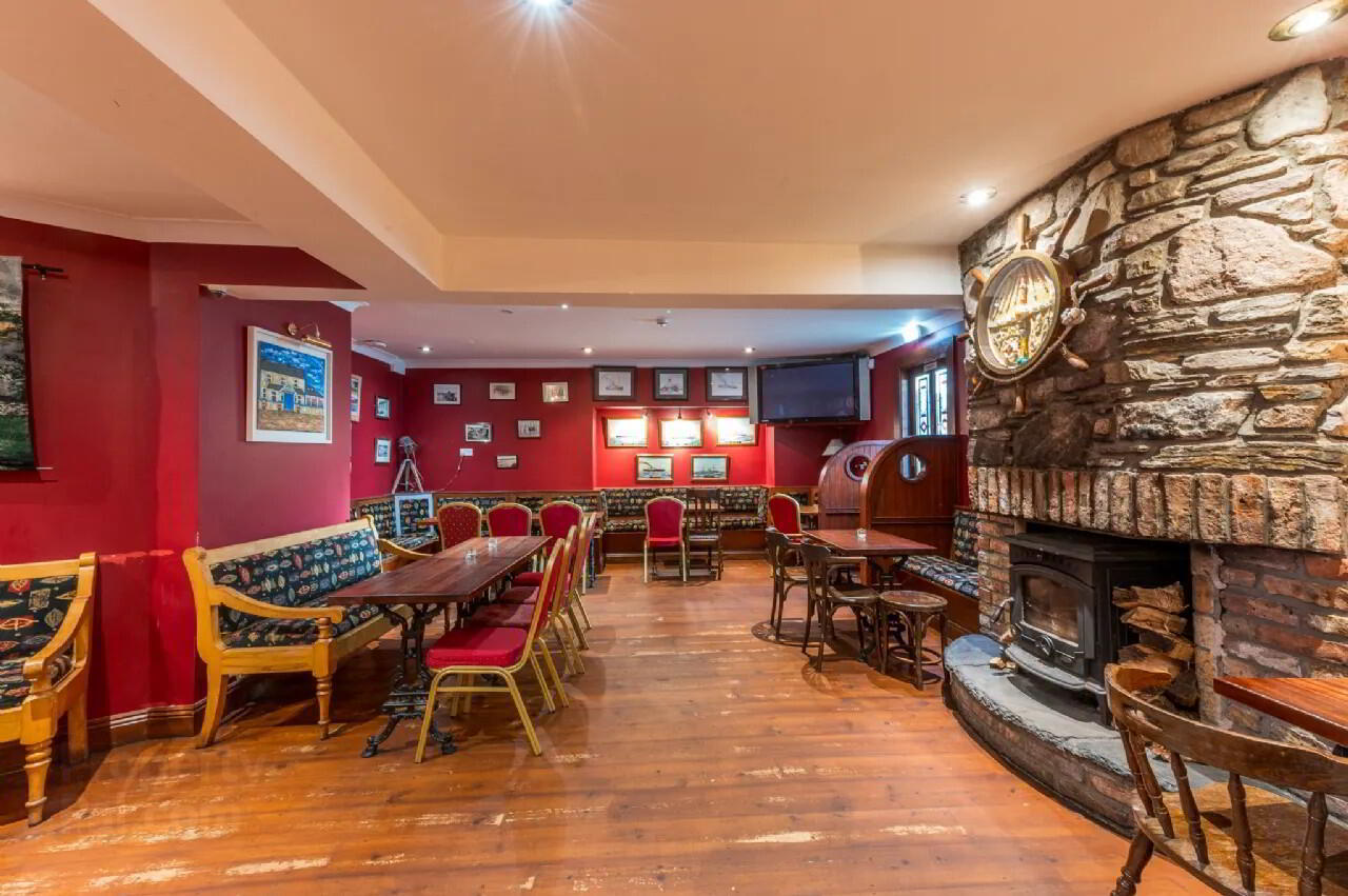 The Saratoga Bar, B&b Accommodation 3 of 38