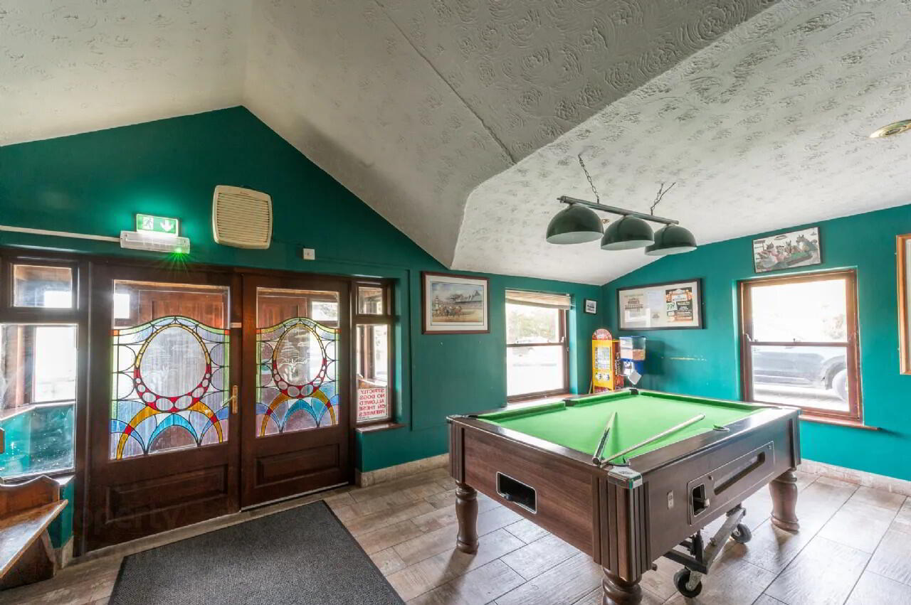 The Saratoga Bar, B&b Accommodation 11 of 38