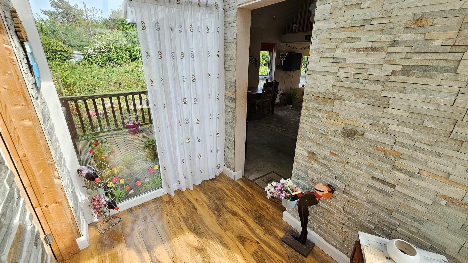 95 Larne Road 6 of 18