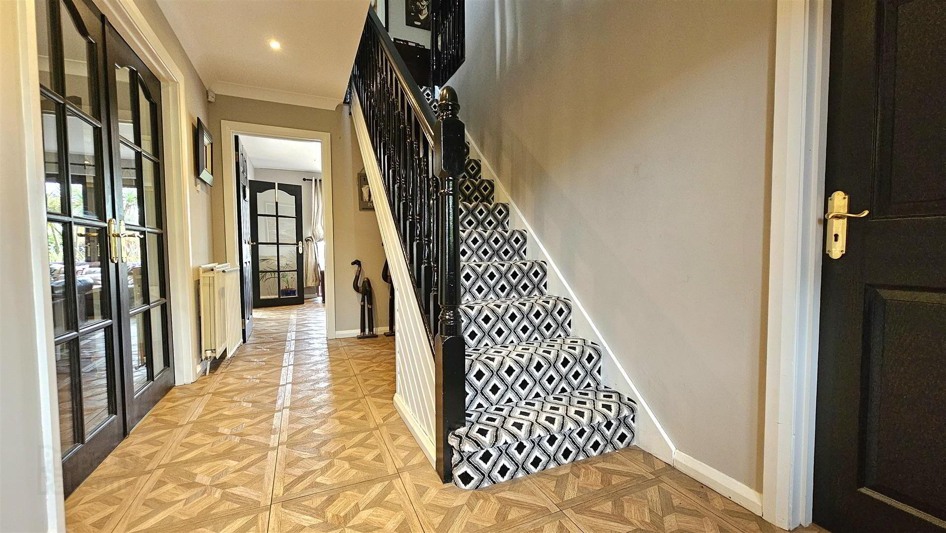 property description image