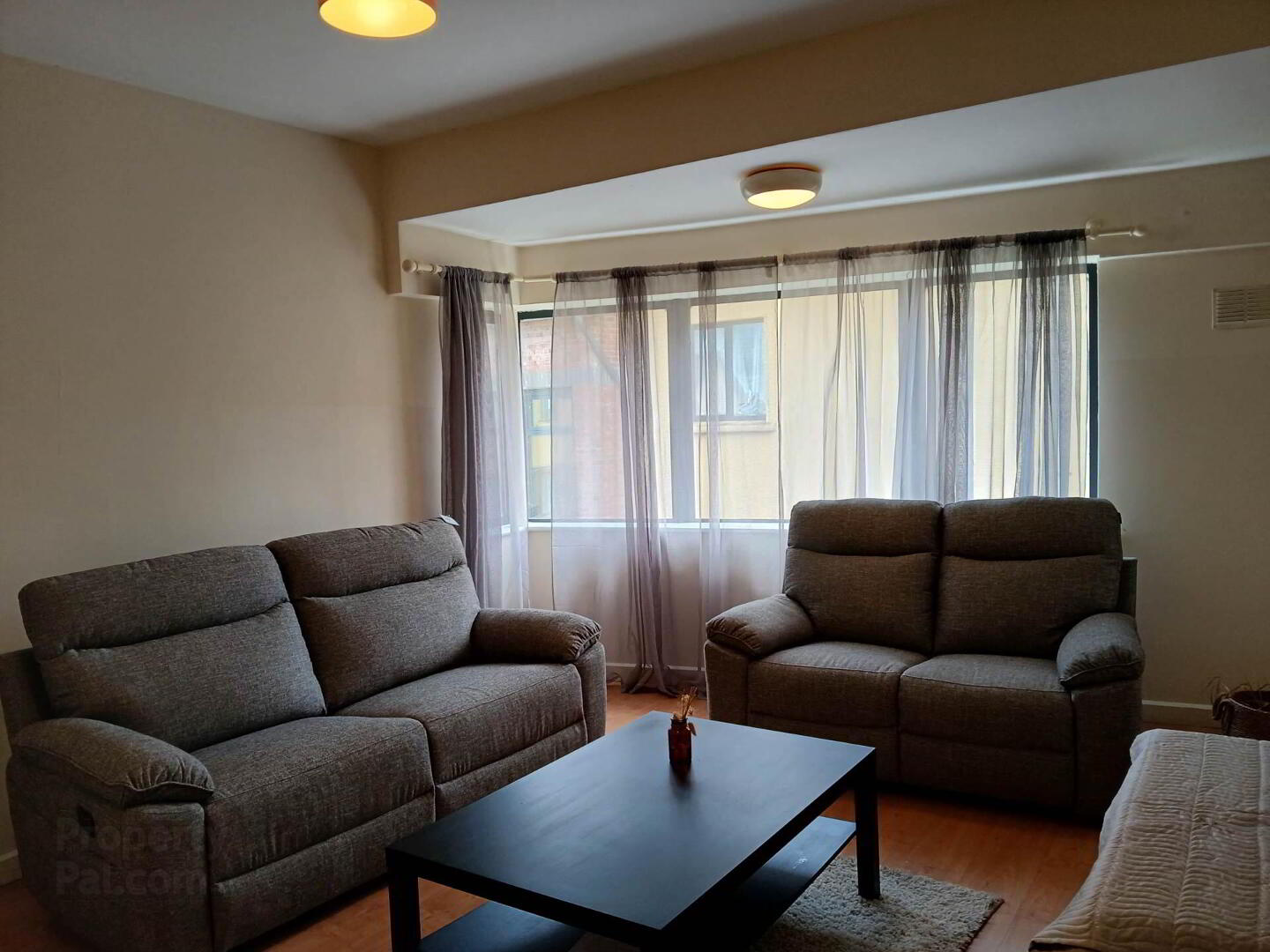property description image