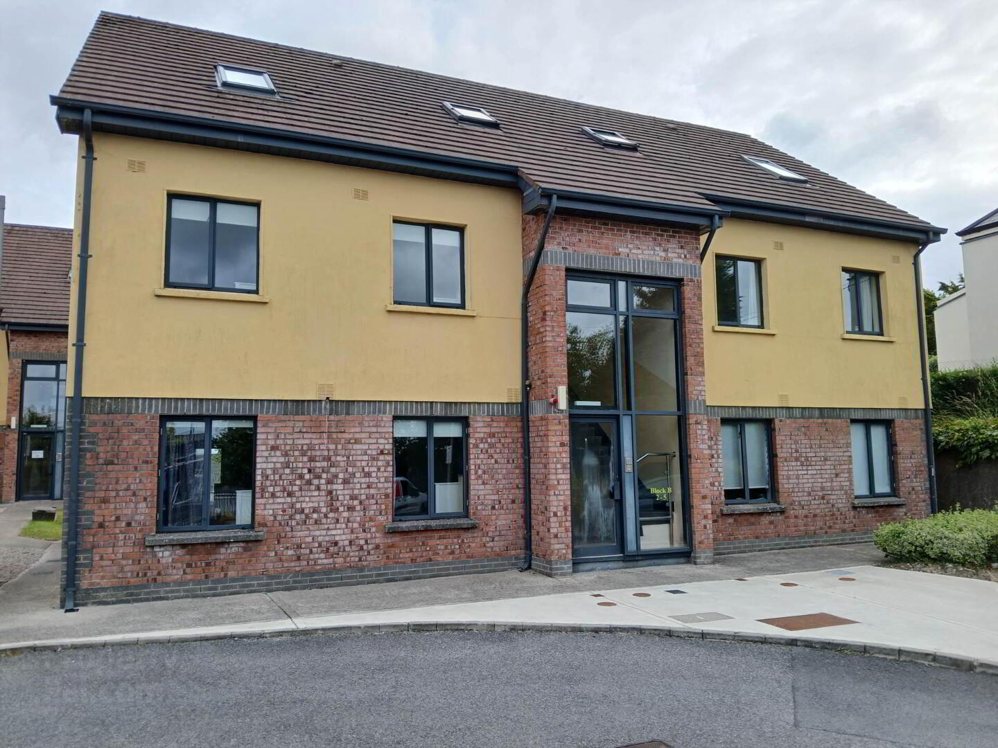 16 Wellmount Student Village 1 of 13