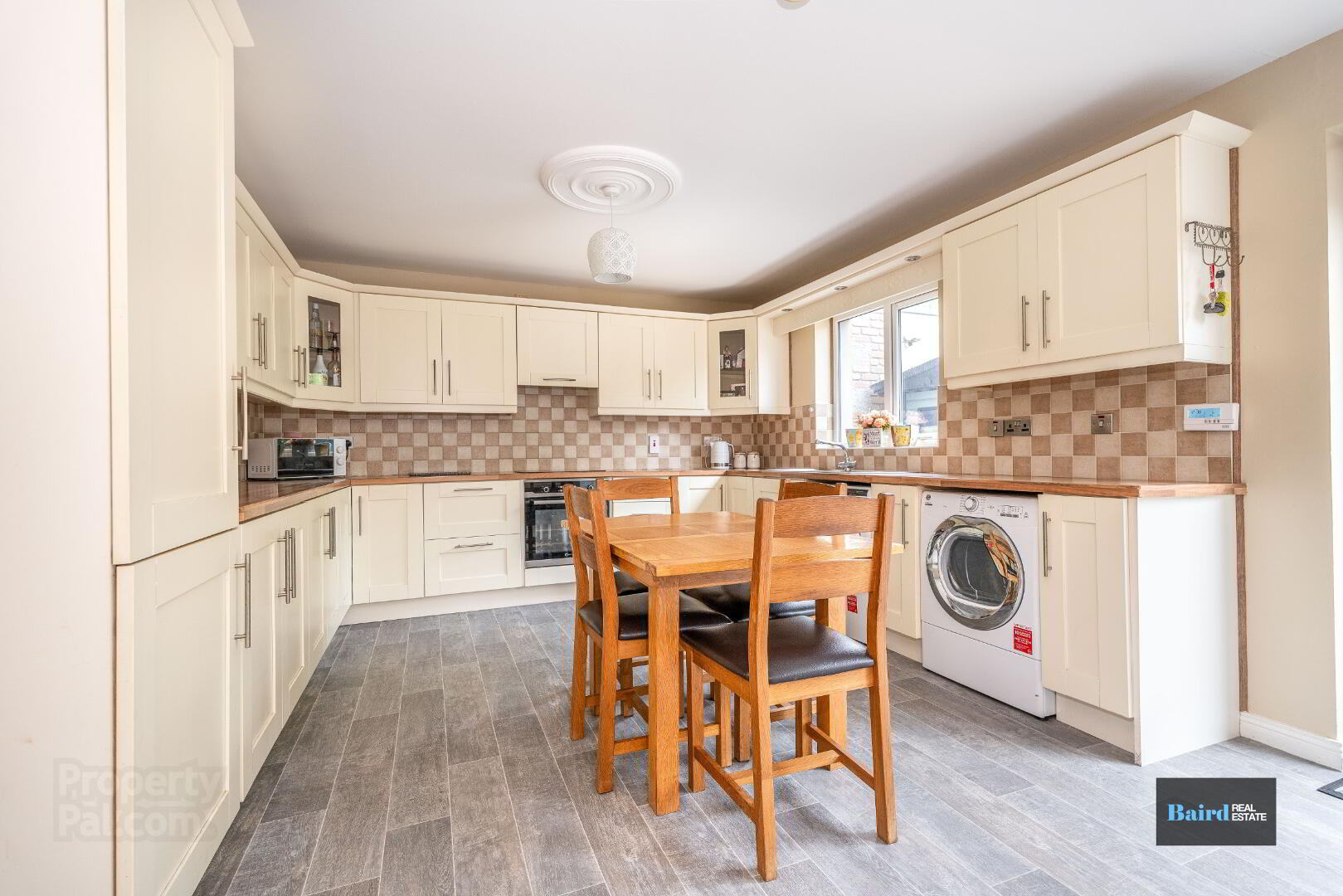 10 Westclare Court 10 of 34