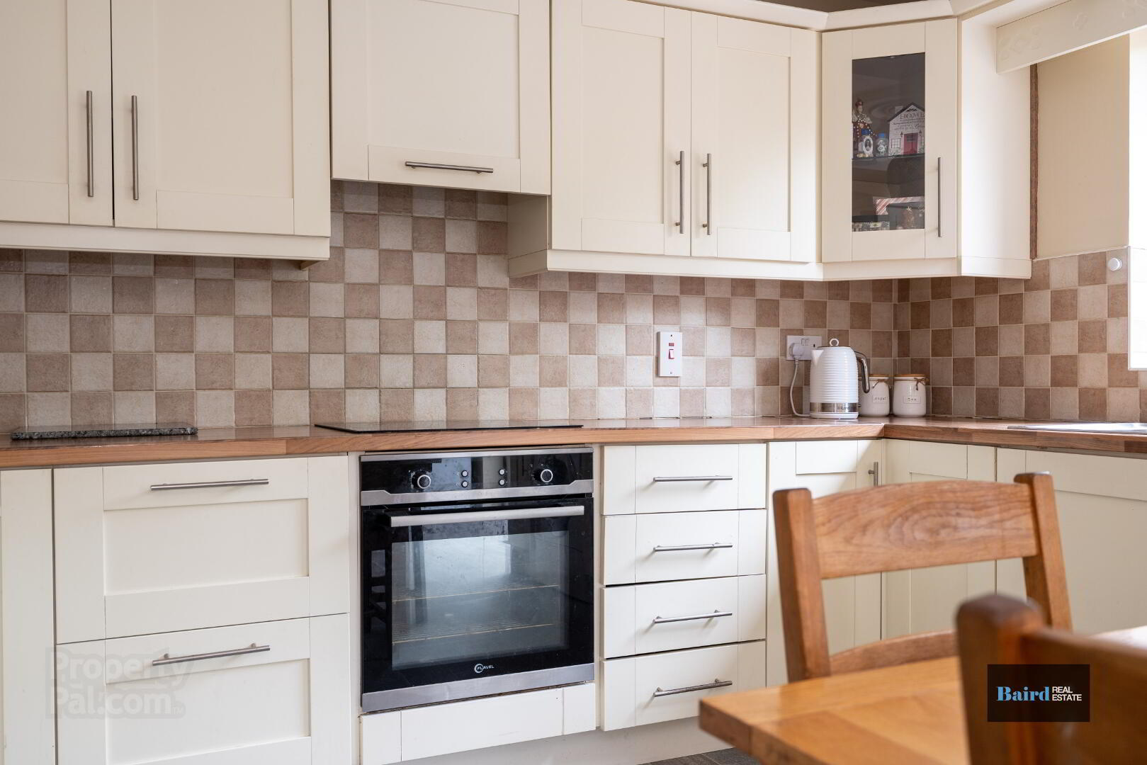 10 Westclare Court 11 of 34