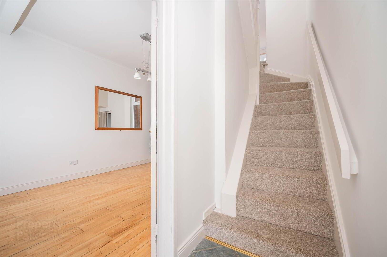 63 Upper Dunmurry Lane 8 of 21