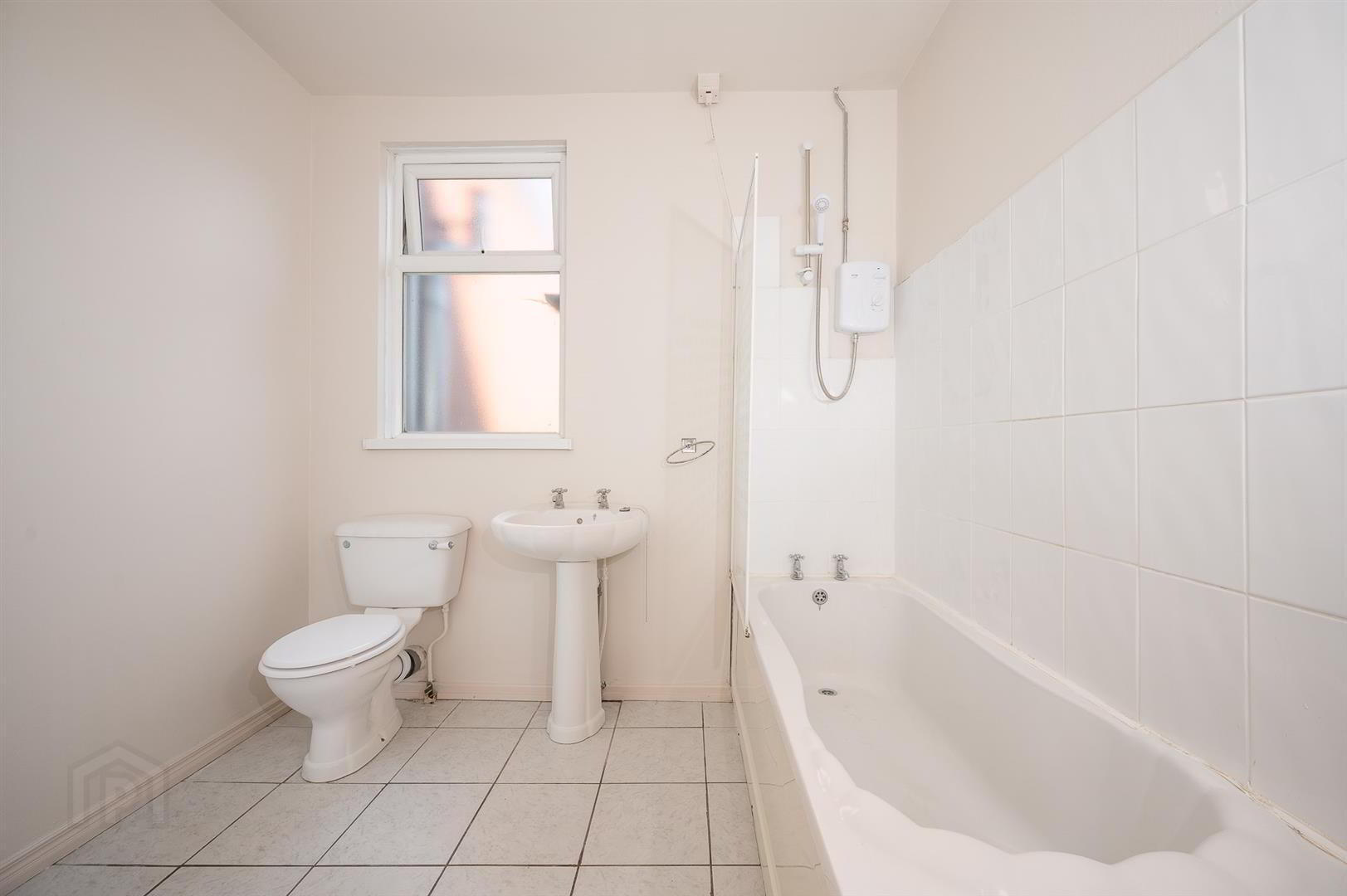 63 Upper Dunmurry Lane 15 of 21