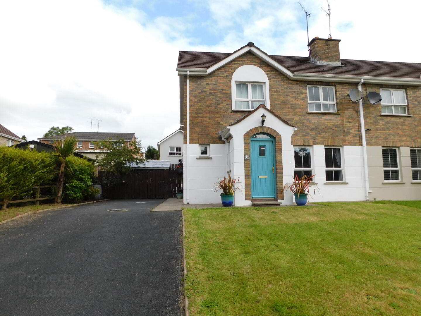 4 Slieveard Grove 2 of 15