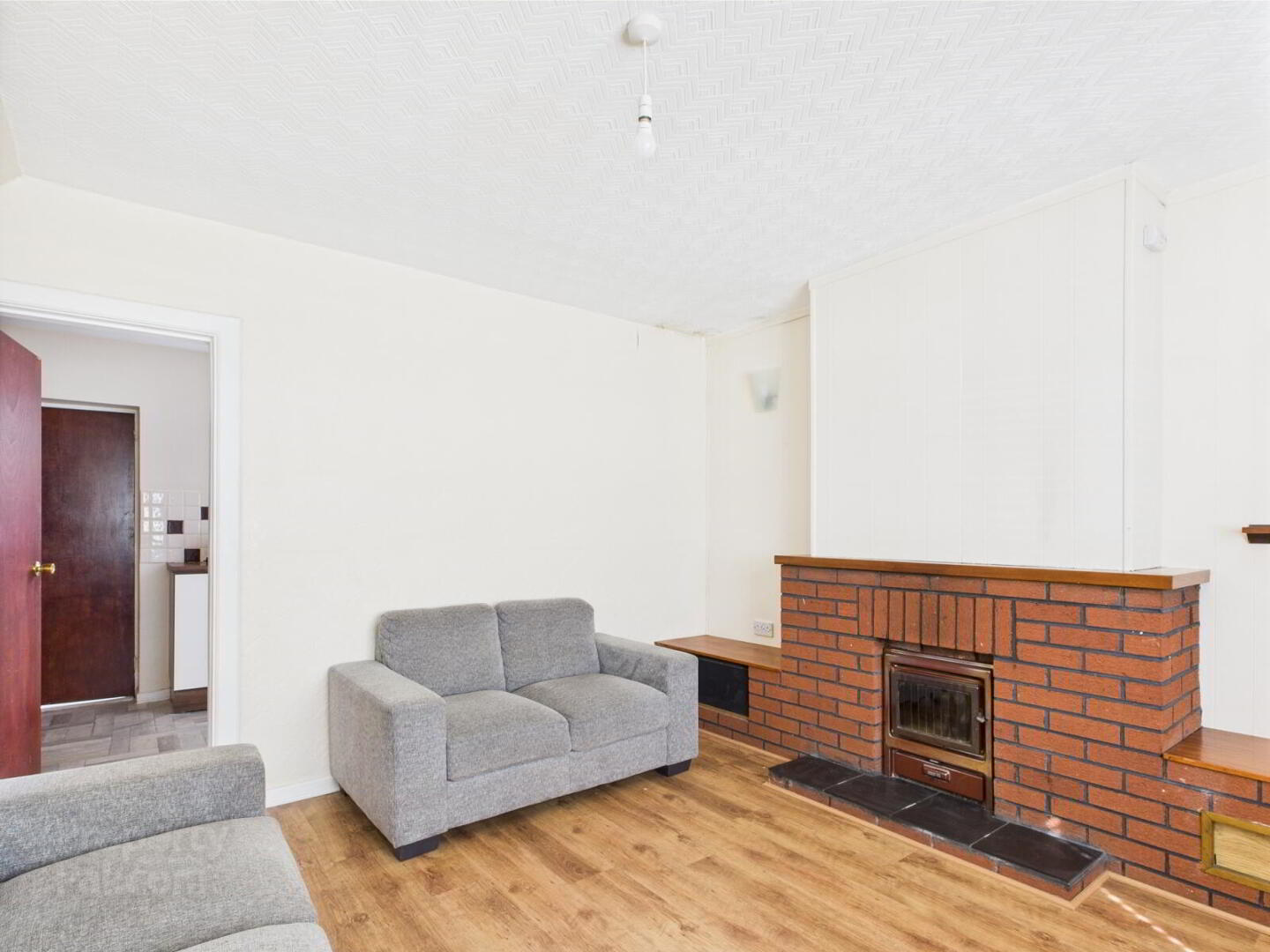 93 Lower Windsor Avenue 2 of 10