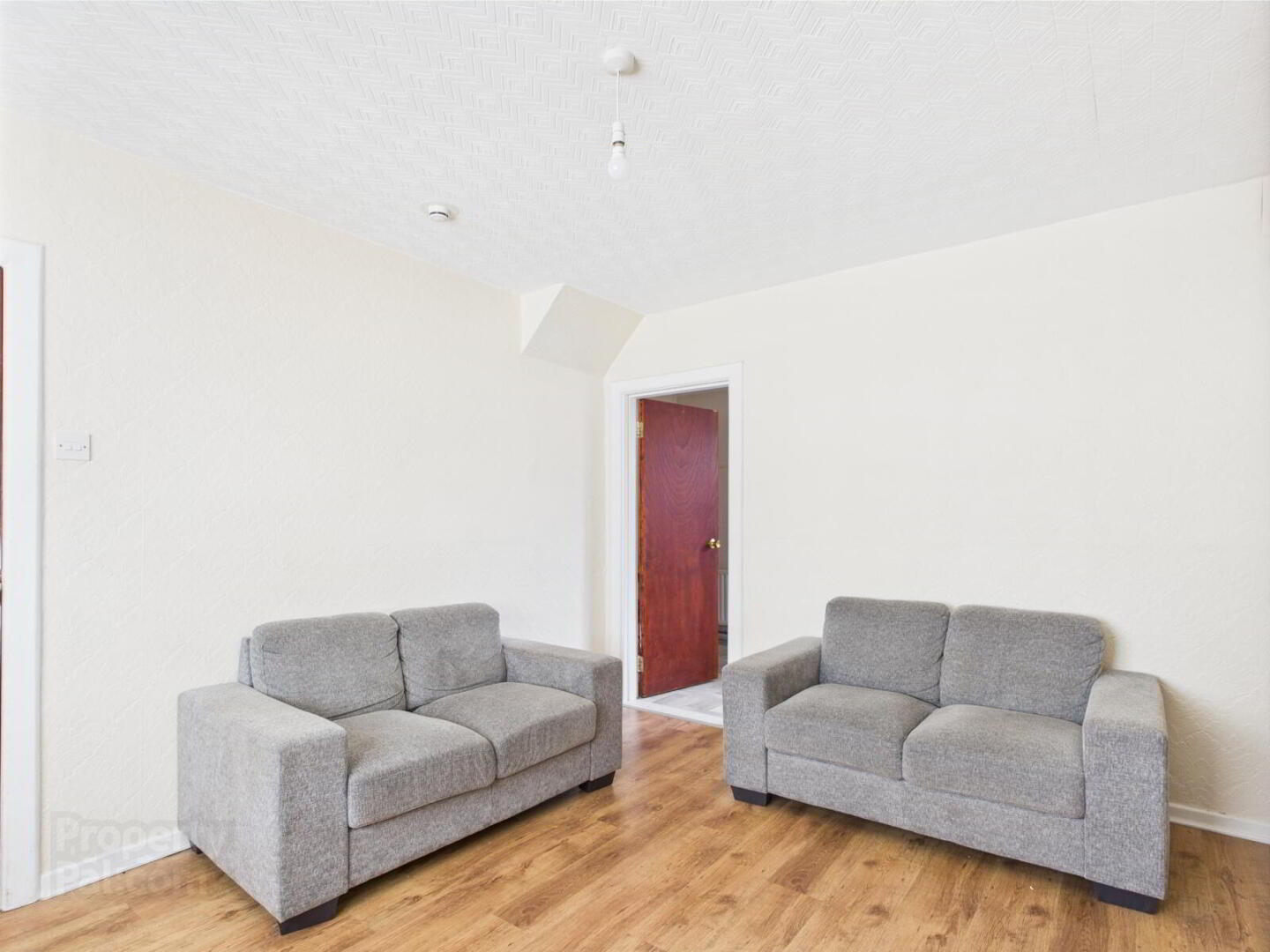 93 Lower Windsor Avenue 3 of 10
