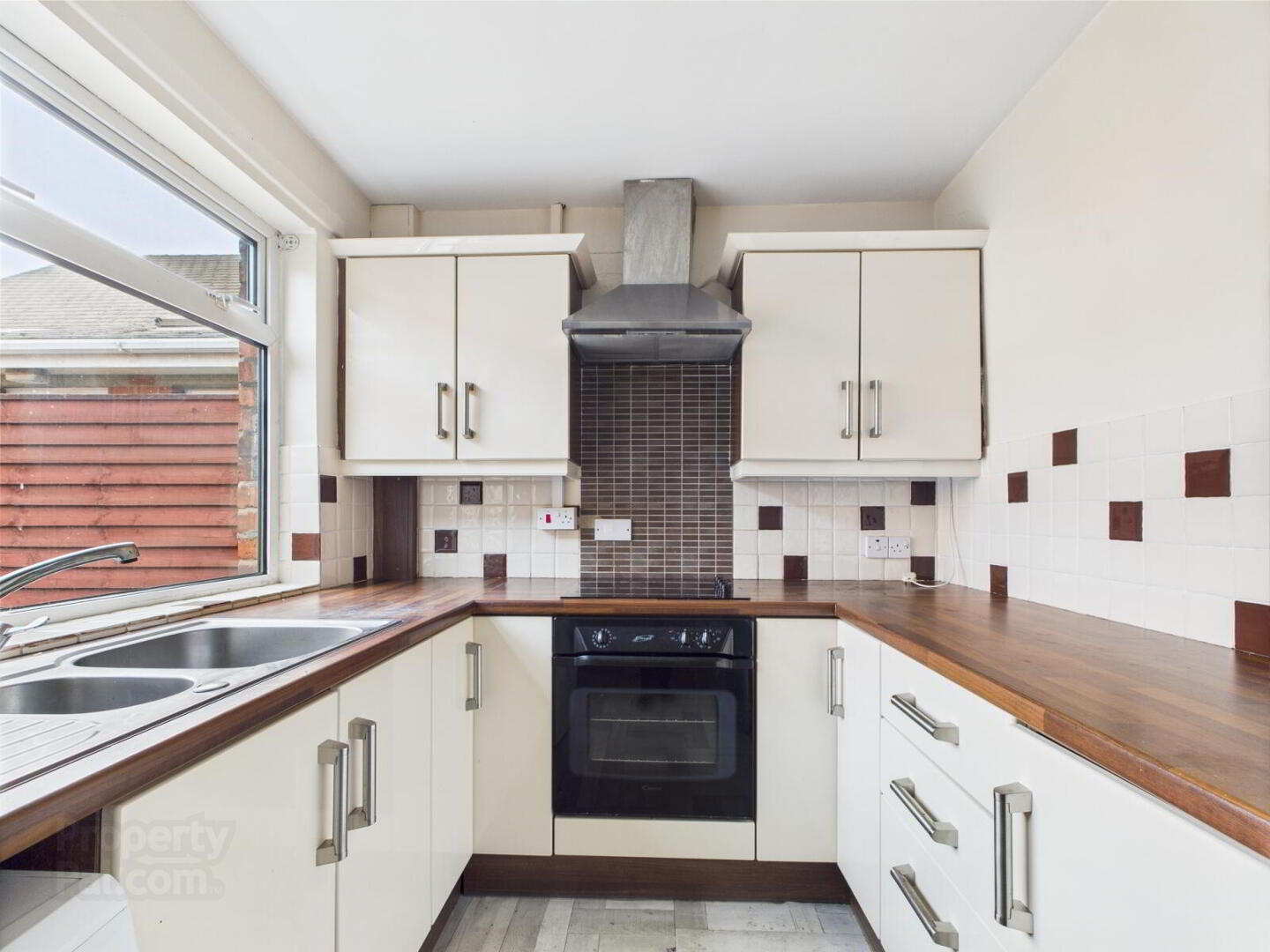 93 Lower Windsor Avenue 5 of 10
