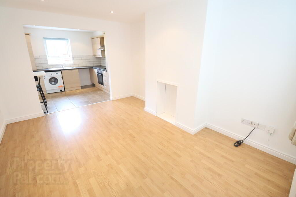 25 Alderley Place 2 of 20