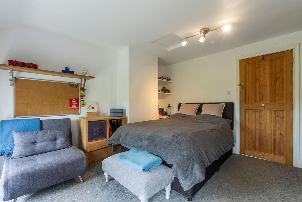 8 Kilmoyle Road 23 of 41