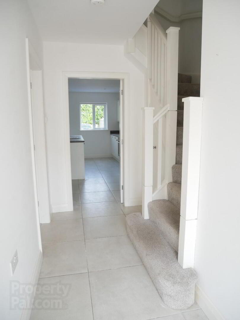 8 Silverhill Demesne 5 of 15